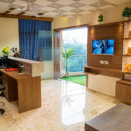 Hotel Lee Grand Ānand المظهر الخارجي الصورة