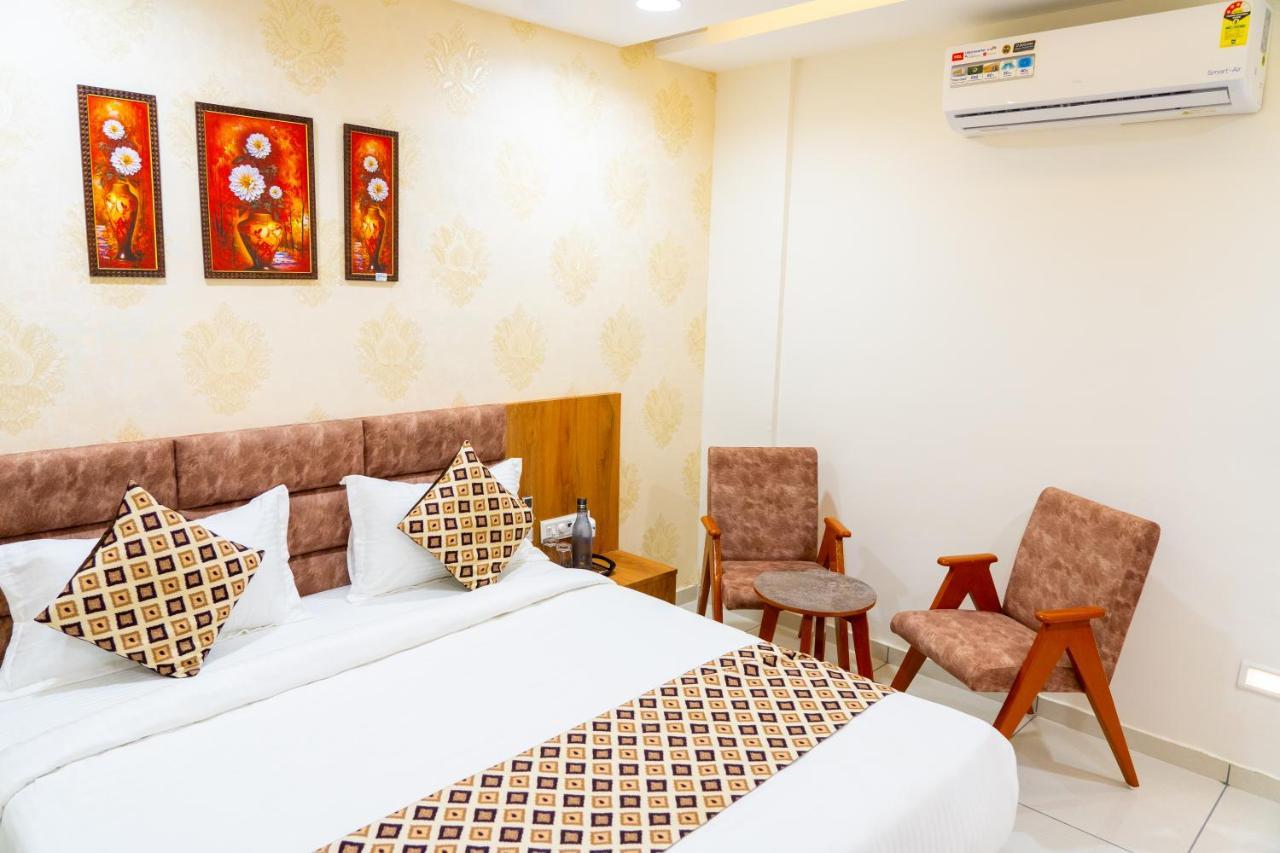 Hotel Lee Grand Ānand المظهر الخارجي الصورة