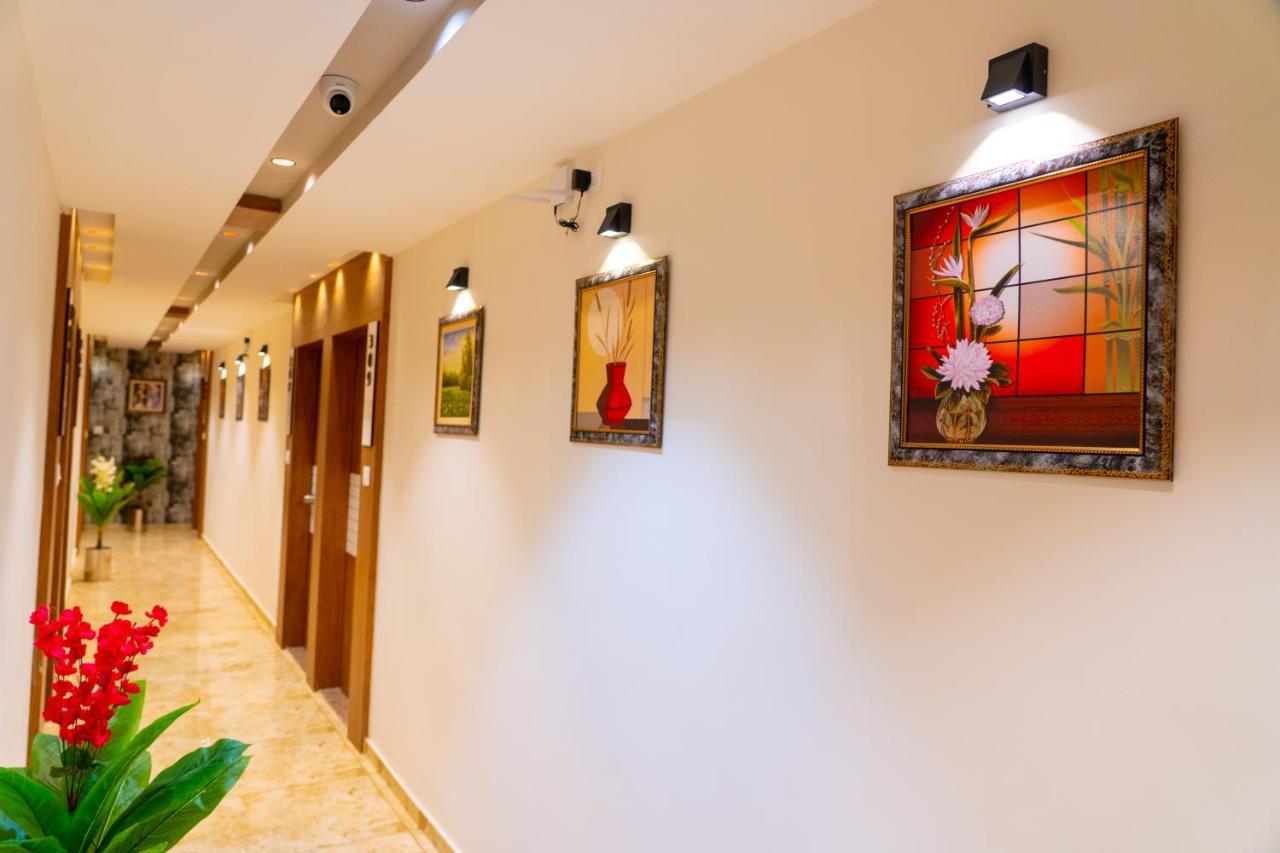 Hotel Lee Grand Ānand المظهر الخارجي الصورة