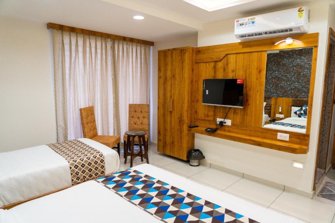 Hotel Lee Grand Ānand المظهر الخارجي الصورة