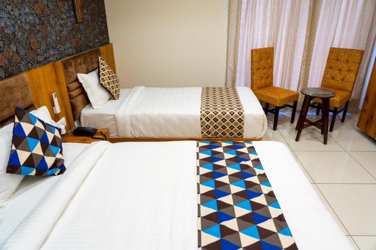 Hotel Lee Grand Ānand المظهر الخارجي الصورة
